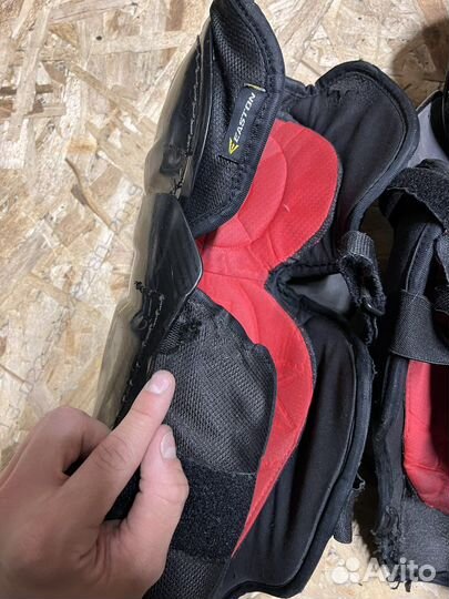 Щитки хоккейные 15 Easton Rs
