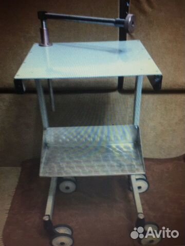 Столик медицинский