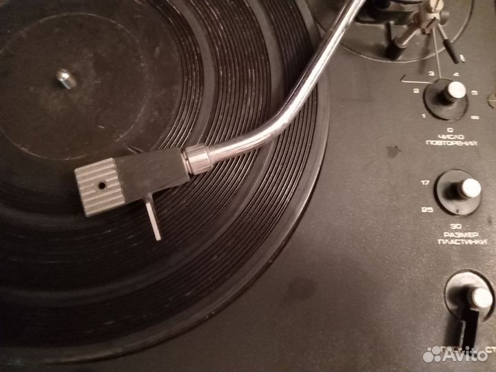 Проигрыватель винила