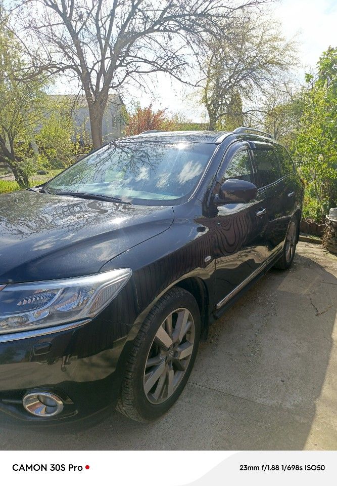 Nissan Pathfinder: фото владельца