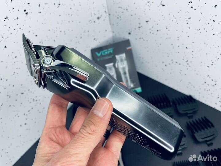 Машинка и триммер для стрижки волос vgr 675