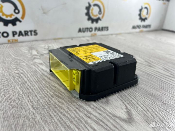 Блок управления SRS Mitsubishi Asx 2.0 4B11