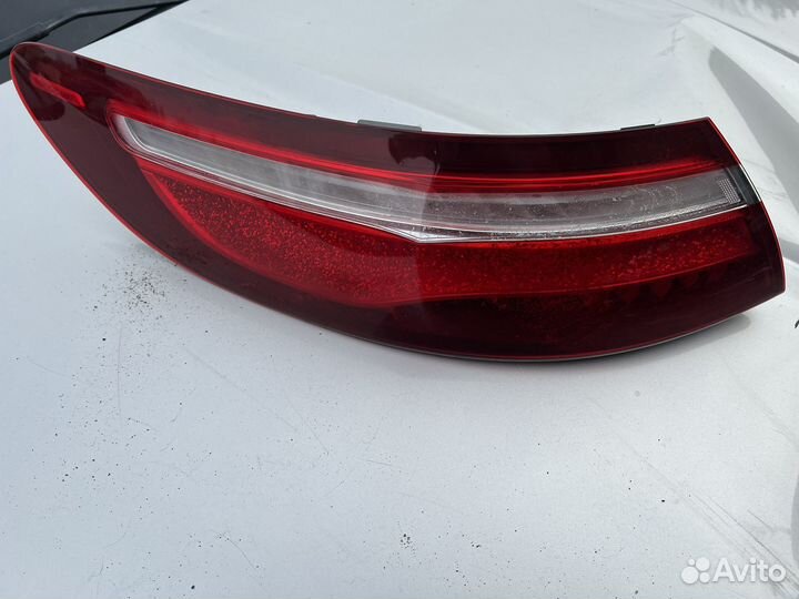 Фонарь задний левый Mercedes-Benz E-Класс