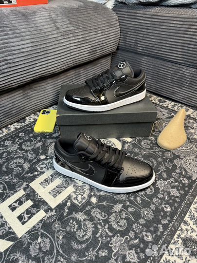 Air Jordan 1 Low SE GS (Оригинал на Руках )
