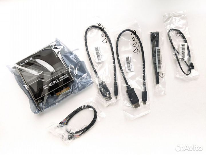 Gigabyte Maple Ridge Thunderbolt 4 новая для Z790