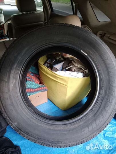 Bridgestone Dueler H/L 400 215/70 R17 24D