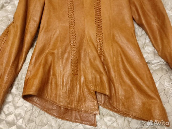 Курточка натуральная кожа с меховым воротником