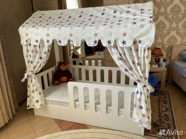 Детская кровать домиком