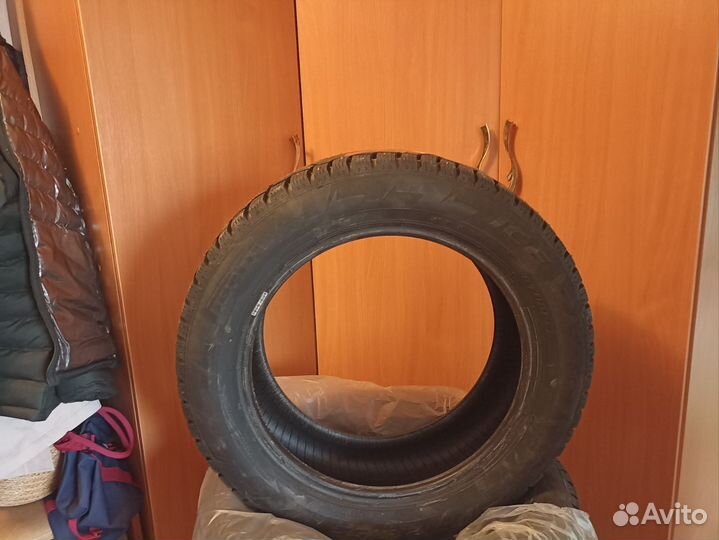 Pirelli Ice Zero 215/55 R17 94