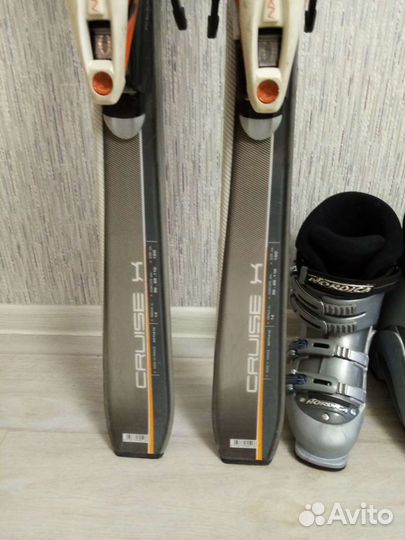 Горные лыжи с ботинками