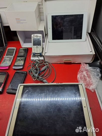 Телефоны, планшеты