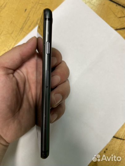iPhone 8, 256 ГБ