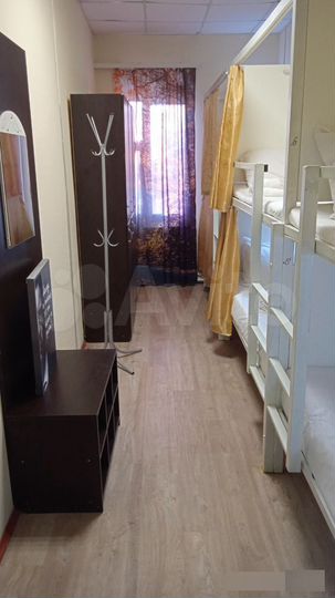 Комната 25 м² в > 9-к., 1/3 эт.