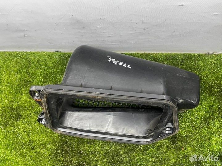 Воздухозаборник Audi A4 B8 8K1819904