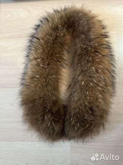 Меховой воротник енот