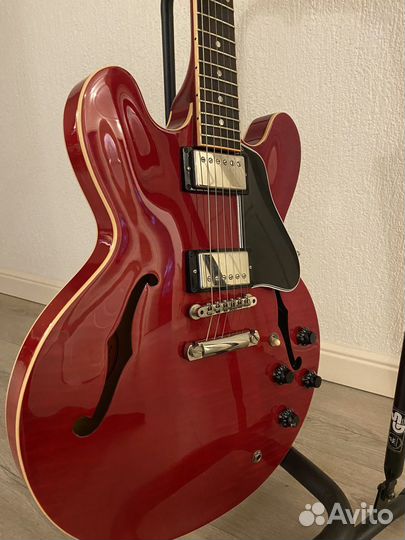 Gibson es 335 dot figured chery 2006