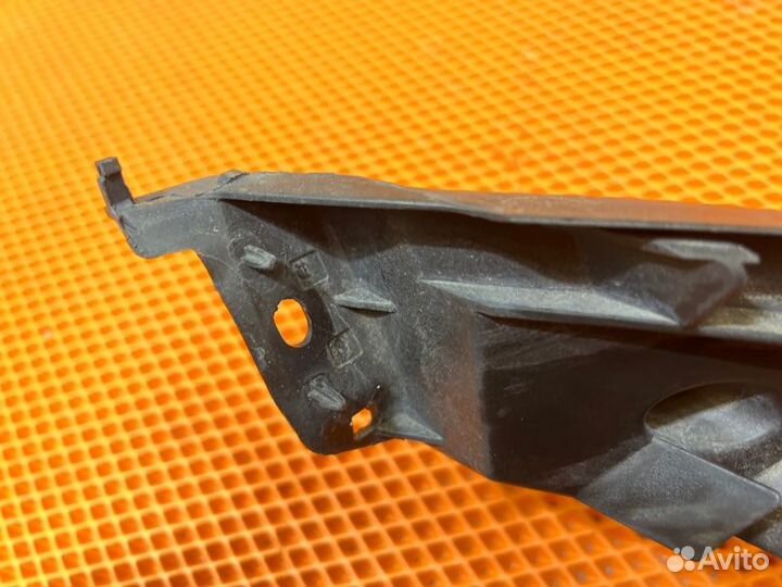 Кронштейн фары Audi A4 Iv B8 cdnk 2010