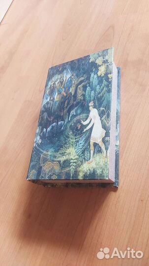 Книга сказок, шкатулка - фолиант