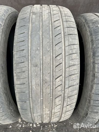 RoadX RXMotion U11 235/45 R18