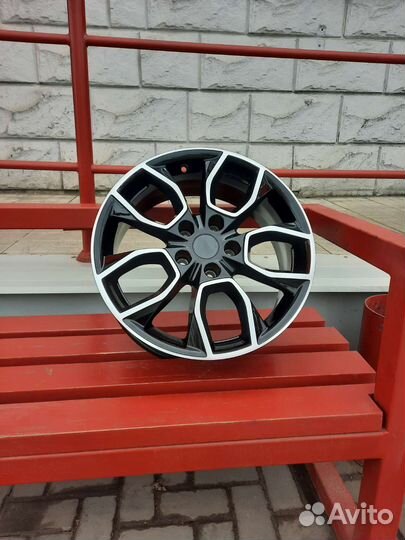 Литые Диски R17 7.0 5*112 ET49 d57.1 Skoda RS