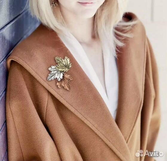 Брошь Кленовые листья