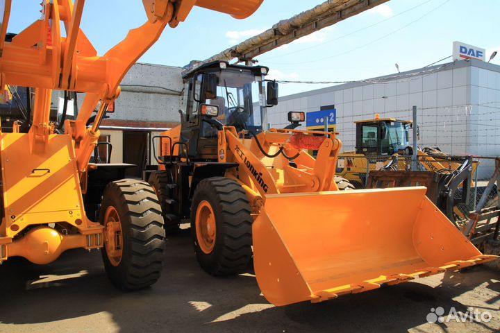 Фронтальный погрузчик Lonking CDM836N, 2023