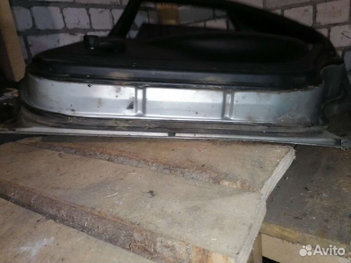 Дверь задняя правая nissan primera p10