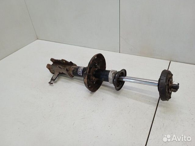 Амортизатор передний правый Opel Astra J 2010-2017