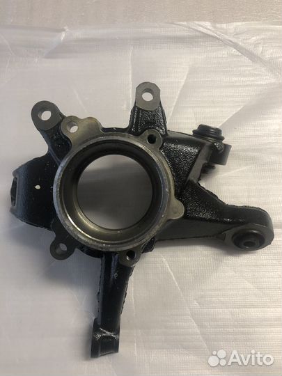 Кулак поворотный зад лев lexus GS 4230530070