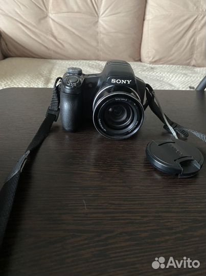 Компактный фотоаппарат