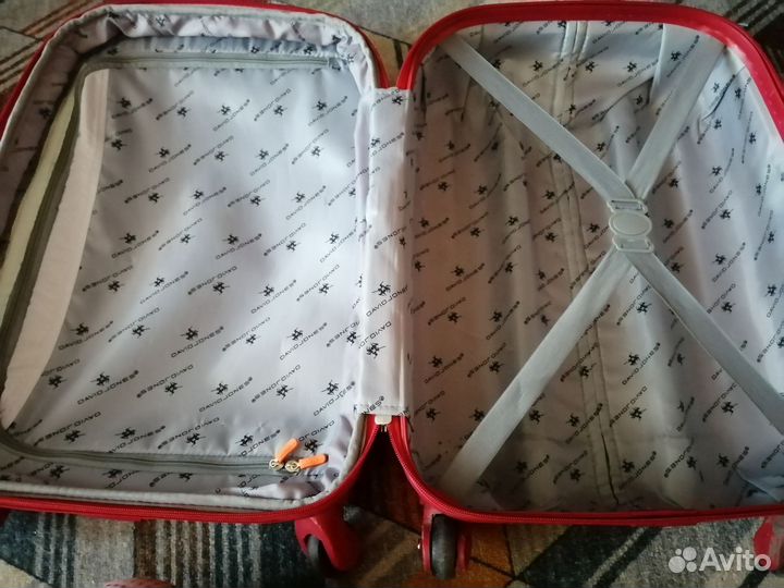 Чемодан на колесах