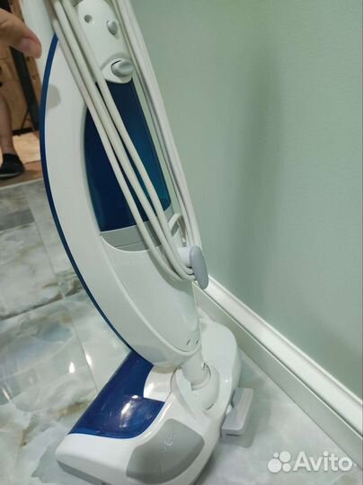 Паровая швабра-пылесос Philips Steam Plus