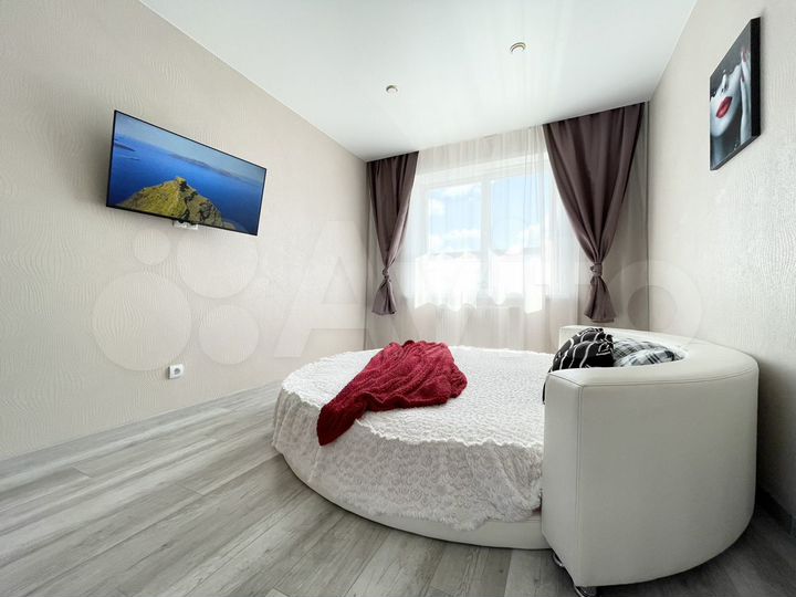 2-к. квартира, 55 м², 9/14 эт.