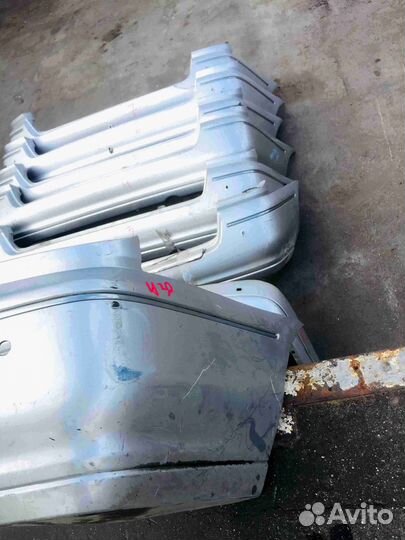 Бампер задний Nissan Presage U30 Сереброцарапиныус