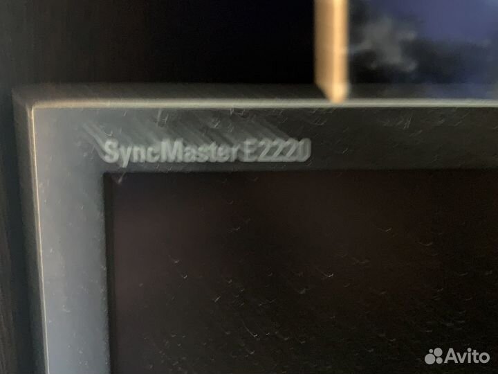 Samsung syncmaster E2220