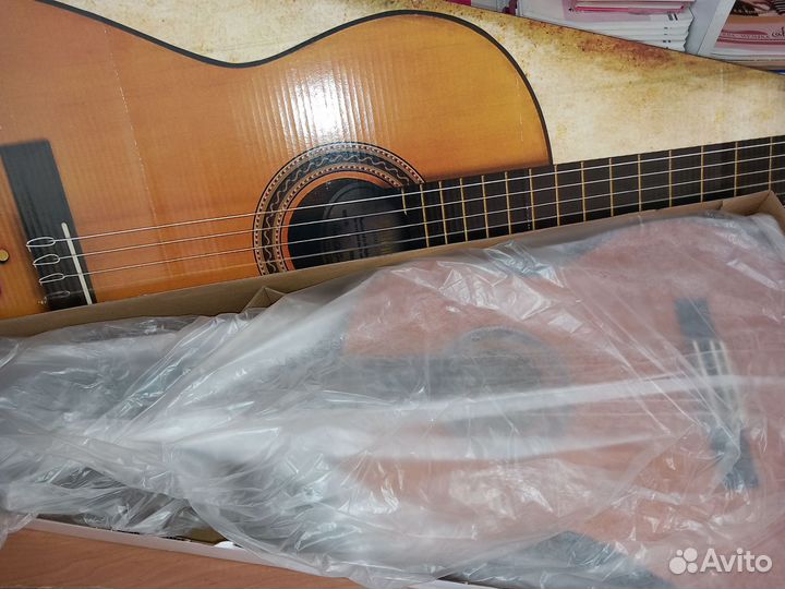 Классическая гитара Valencia VC104