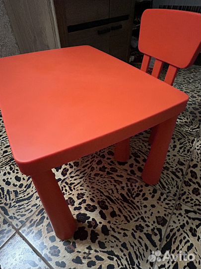 Детский стол и стул IKEA