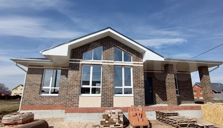 Коттедж 127 м² на участке 8 сот.