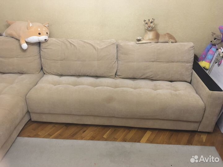 Подам угловой диван