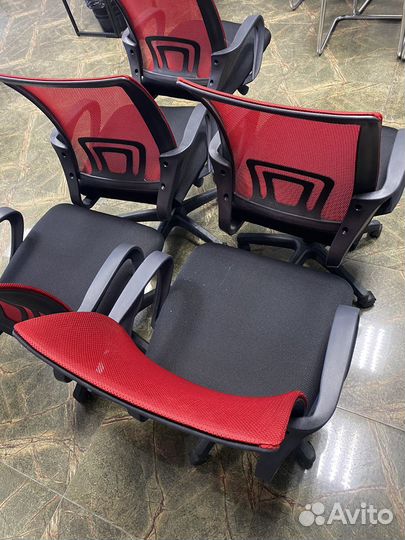 Компьютерное офисное кресло