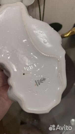 Статуэтка фарфор балерина поправляющая пуанты