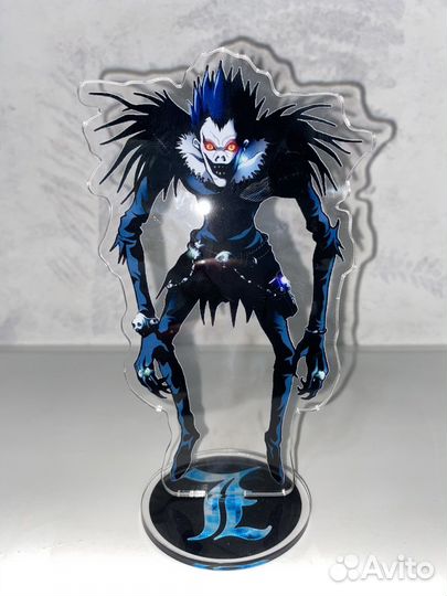 Акриловая фигурка 