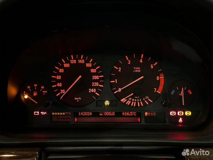 В разбор из Японии Bmw 740I E38 M62B44 4.4 1997