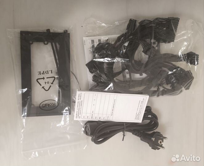 Блок питания Thermaltake Toughpower SFX 550W 80+