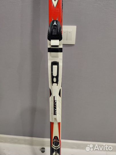 Лыжи и лыжные ботинки