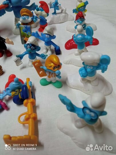 Коллекции свинок Пеппа и смурфиков