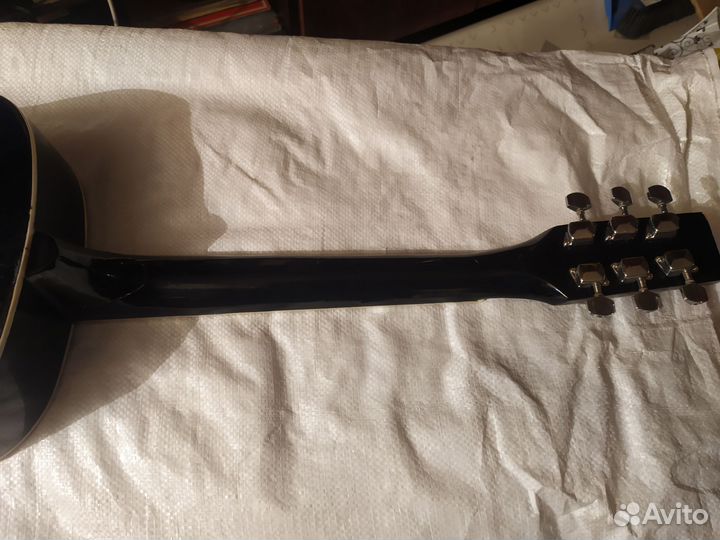 Гитары и грифы