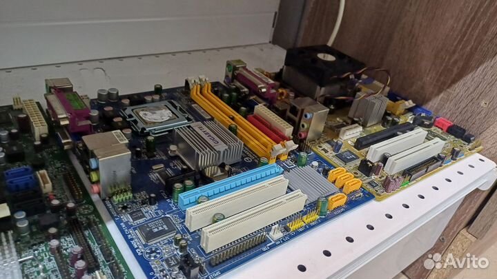 Материнская плата 775, am2, ddr2