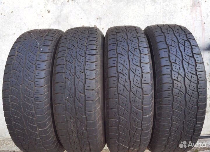 Bridgestone Dueler H/T 687 215/70 R16 99H