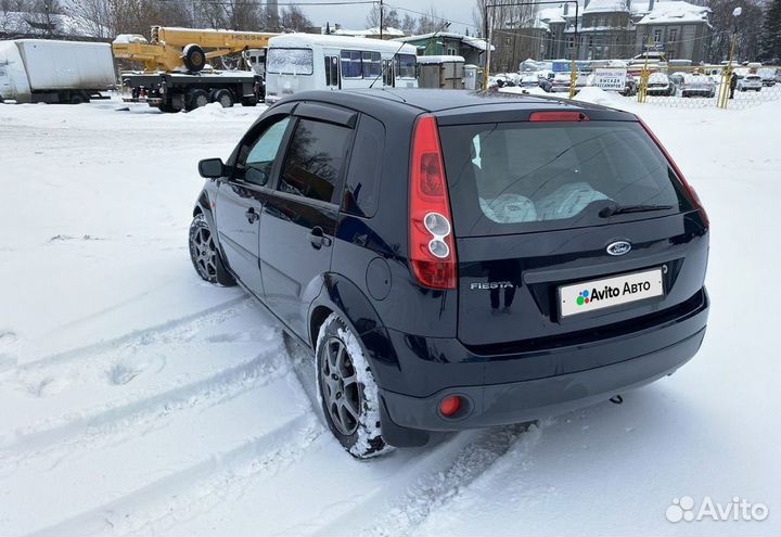 Ford Fiesta 1.4 МТ, 2006, 196 000 км